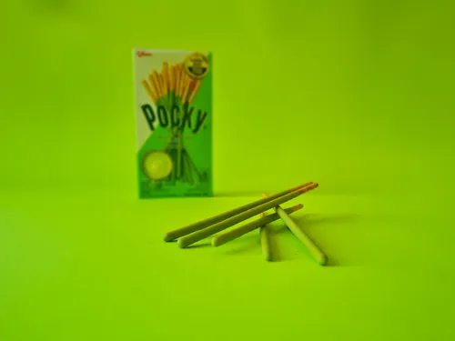 Milky Matcha Sticks